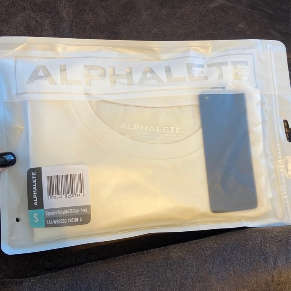 Alphalete signature crop